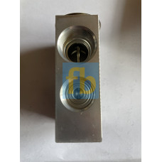 Розширювальний клапан (BLOCK) кондиціонера AH137702