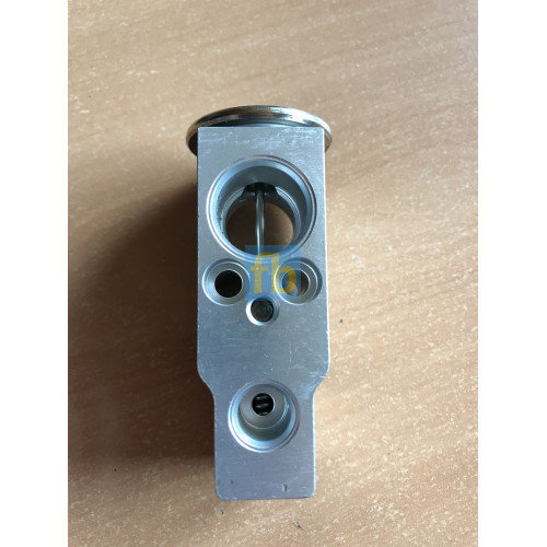 Розширювальний клапан кондиціонера Suzuki 