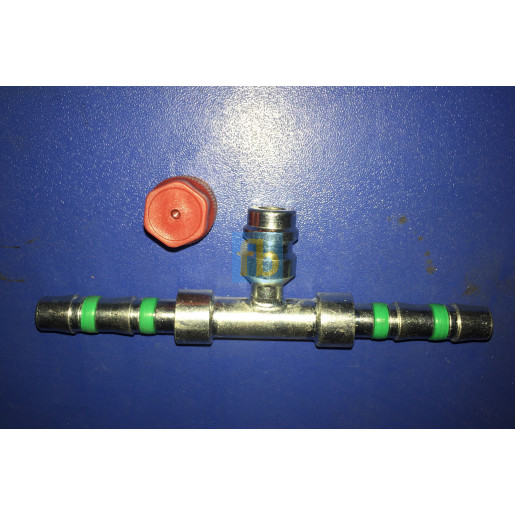 Фітинг №8 з'єднувальний сталь із сервісним клапаном (carrier)